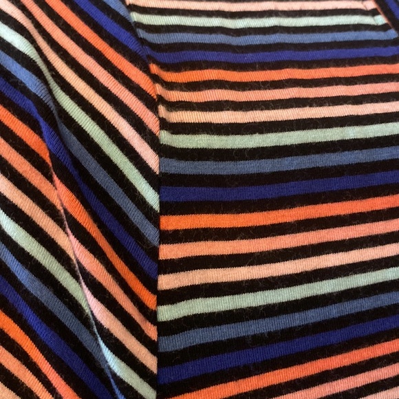 Motherhood Side-Ruched Pink and Blue Maternity Dress - Picture 4 of 6